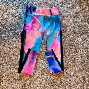 Onzie yoga leggings. Size small.